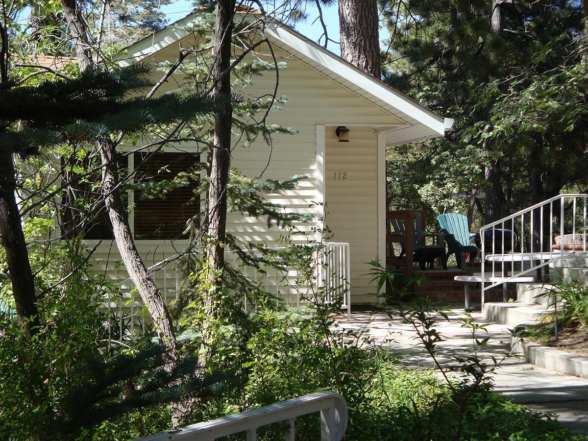 Giant Oaks Lodge Running Springs Exterior photo